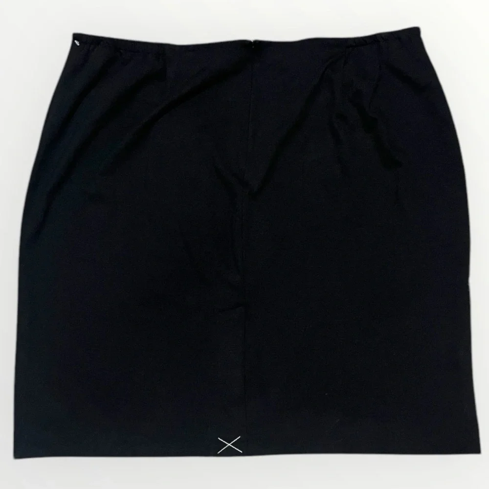 TALBOTS PLUS BASIC BLACK SKIRT NWT